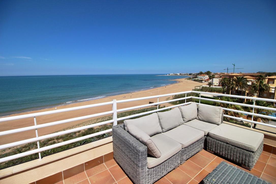 Atico Frontal Al Mar Con Piscina Privada By Homeprive Denia Exterior photo