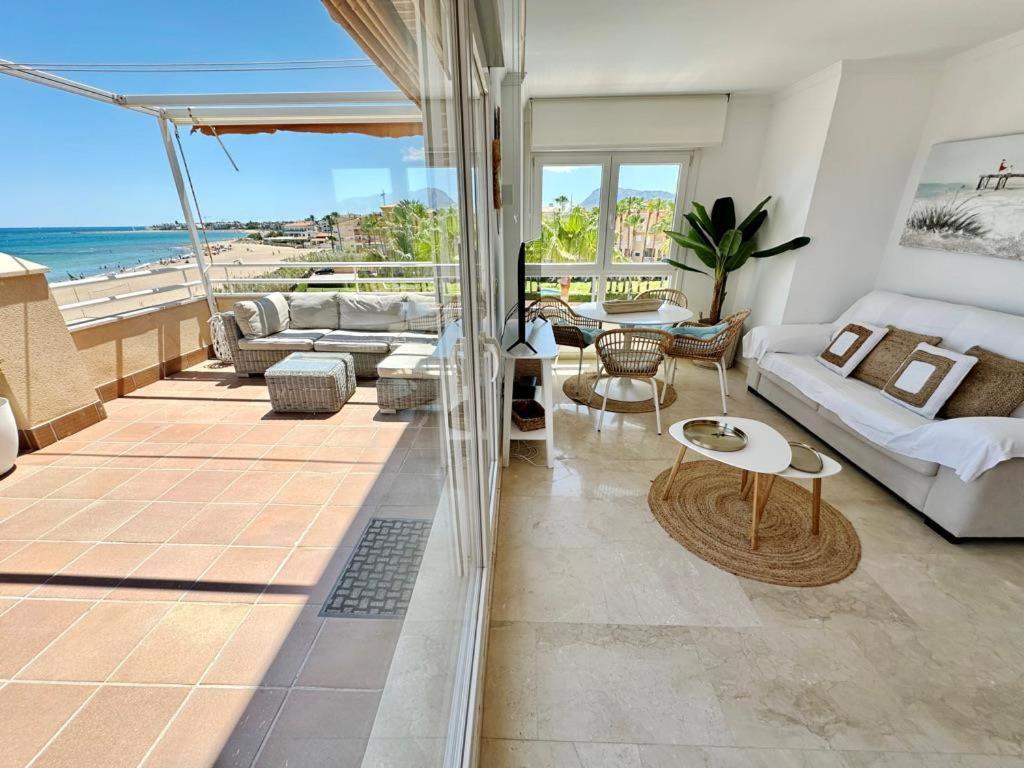 Atico Frontal Al Mar Con Piscina Privada By Homeprive Denia Exterior photo